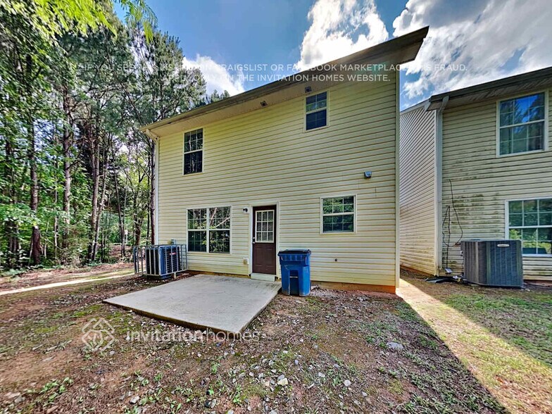 Building Photo - 395 Crestfield Cir