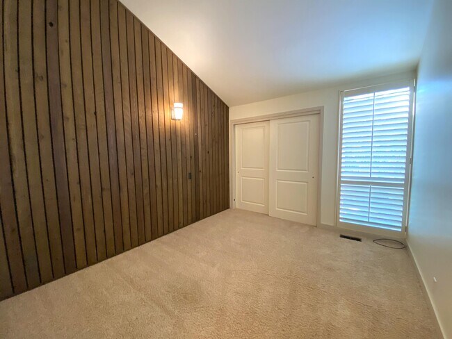 Building Photo - 3016 Apache Ln