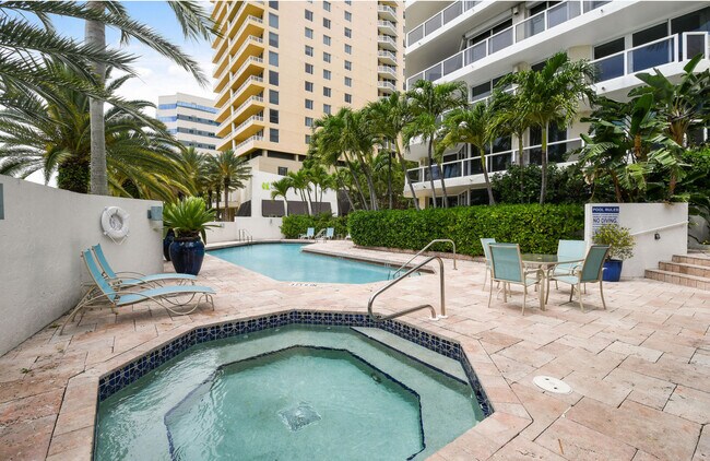 Building Photo - 1617 N Flagler Dr