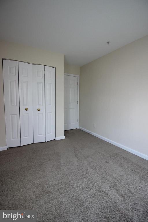 Building Photo - 622 Sprite Way