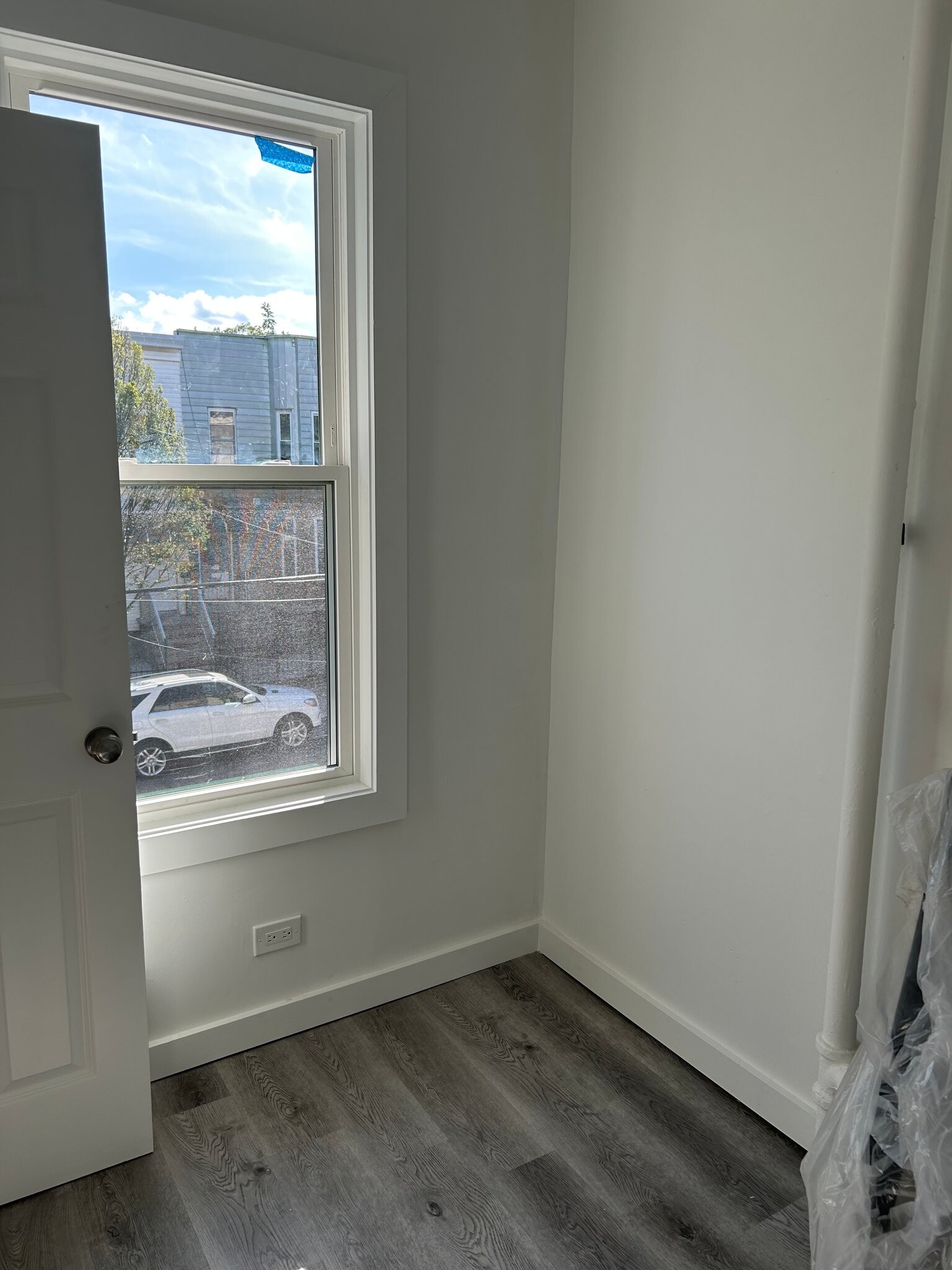 Building Photo - 739 43rd St