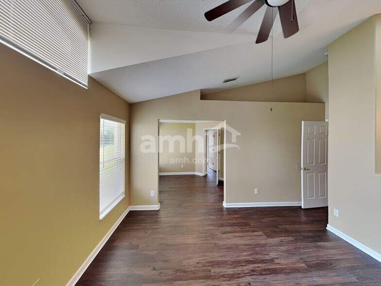 Building Photo - 6673 Bouganvillea Crescent Dr
