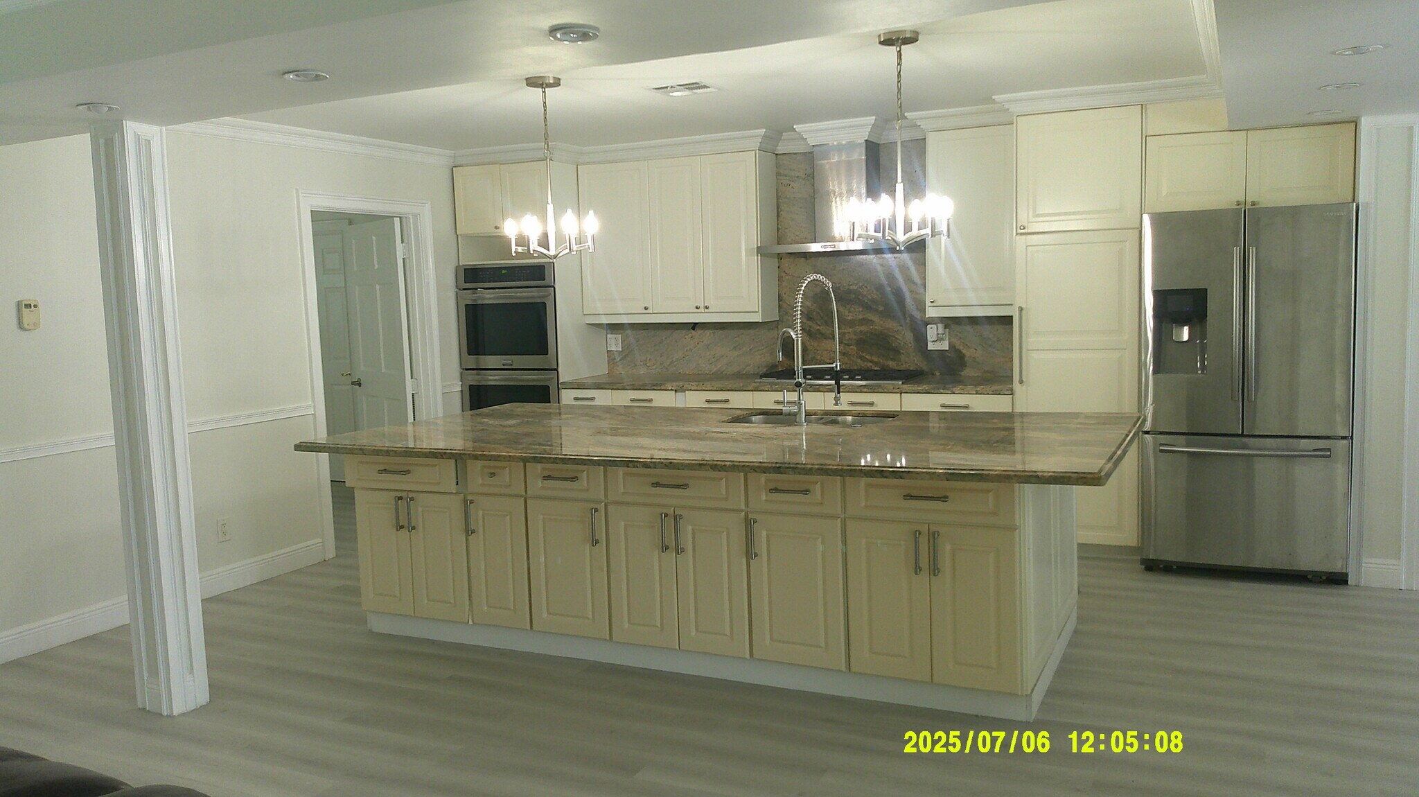 Building Photo - 215 Entrada Dr