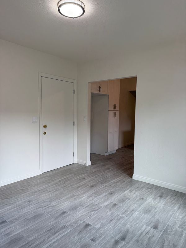 Building Photo - 223 E Colorado Blvd