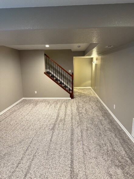 Building Photo - 7416 Falconer View