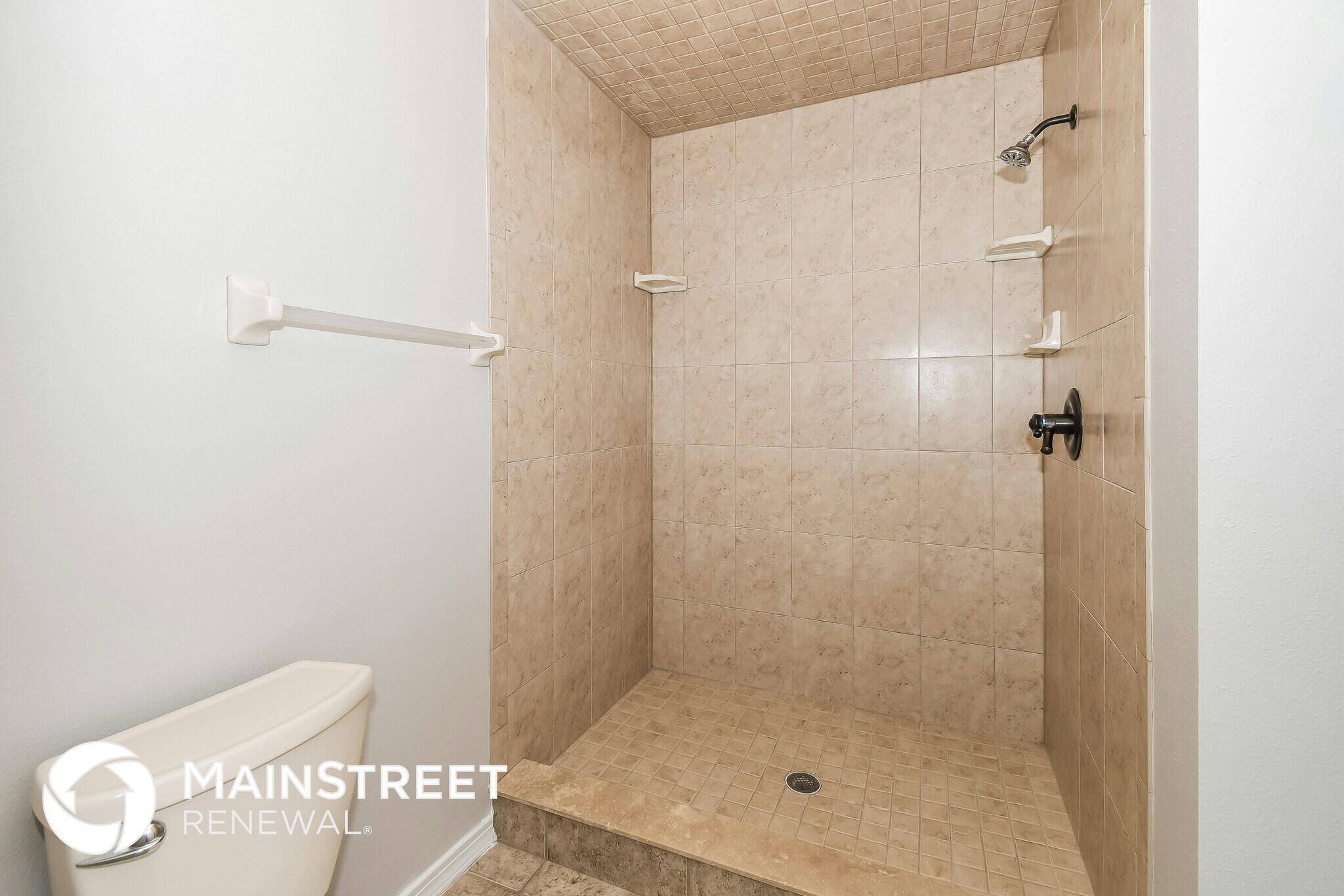 Building Photo - 10450 McGirts Creek Dr