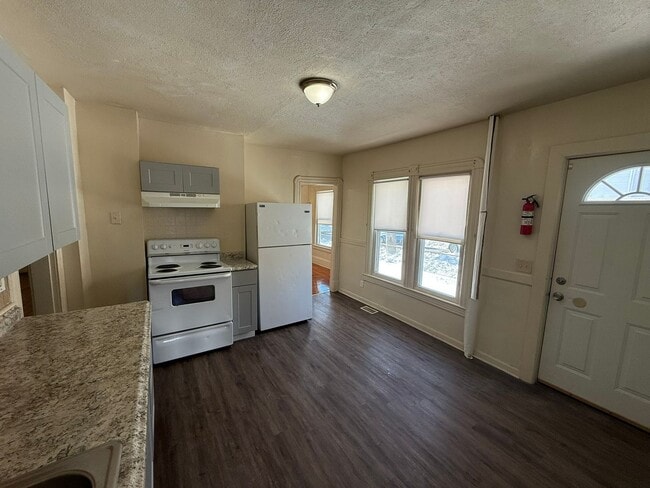 Building Photo - 242-244 Orange Street