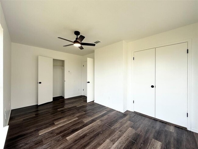 Building Photo - 6347 Marinwood Dr
