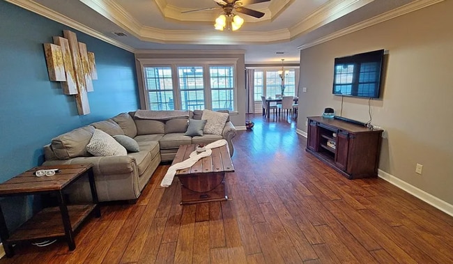 Building Photo - Charming 3-Bedroom Home with Lake Views and Modern Amenities in Hahira, GA