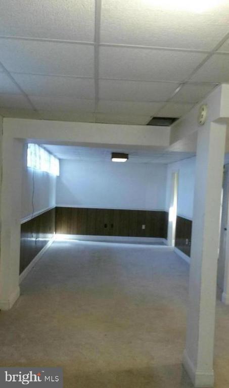 Building Photo - 10213 Rodgers Rd