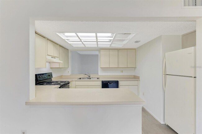 Building Photo - 935 Sunridge Way