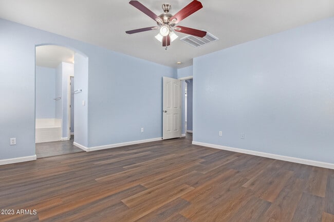 Building Photo - 36532 W Barcelona Ln
