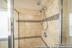 Building Photo - 12911 White Oak Mill