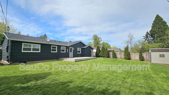 Building Photo - 6770 SW Princess Ave