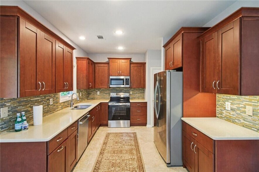 Building Photo - 2979 Rosebrook Dr