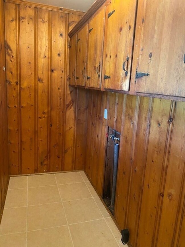 Building Photo - 819 Old Smith Chapel Rd