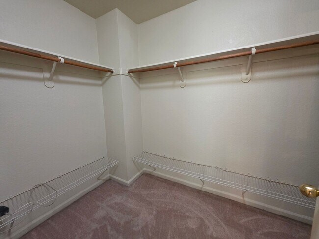 Building Photo - 4 bedroom in north Turlock!