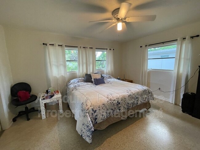 Building Photo - 2797 Renatta Dr