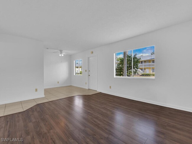 Building Photo - 4617 Bayshore Dr