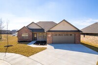 Building Photo - 1805 Talco Dr