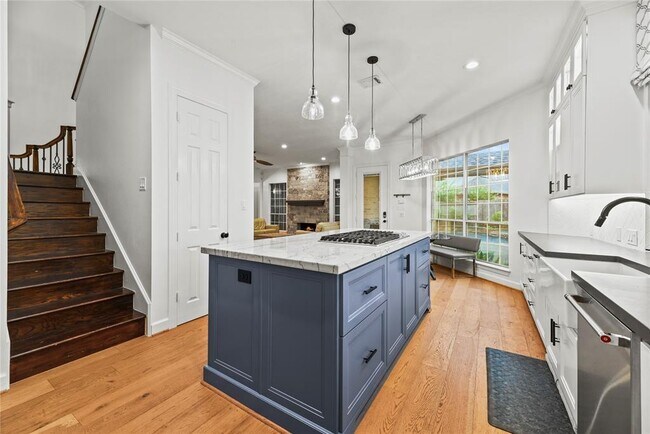 Building Photo - 4306 Stonecroft Cir