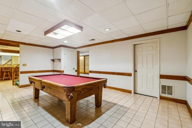 Building Photo - 478 Mountain Rd