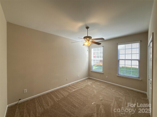 Building Photo - 1697 Lillywood Ln