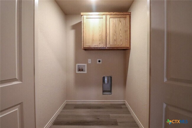 Building Photo - 6203 Twistleaf Ln