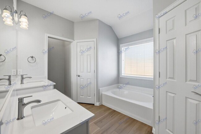 Building Photo - 309 Canterbury Dr