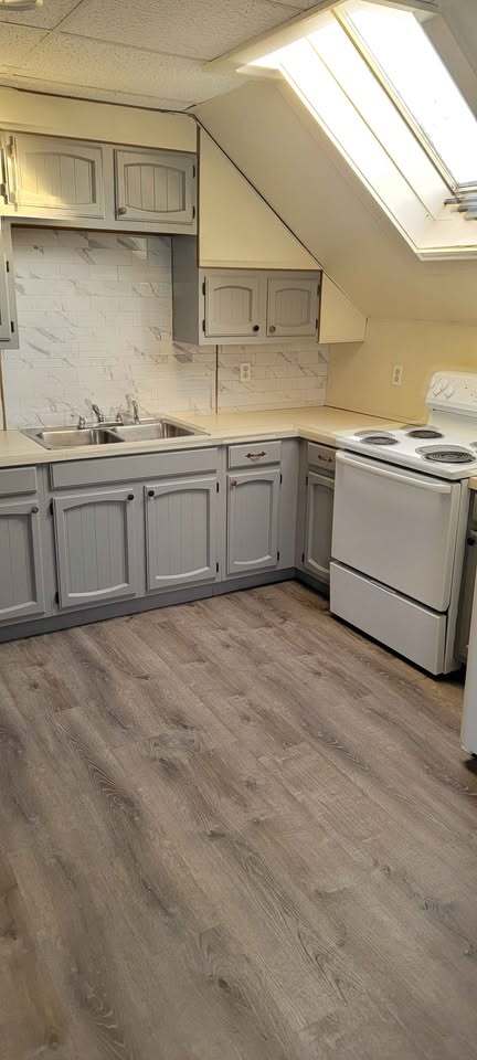 Building Photo - 47 Clinton Ave