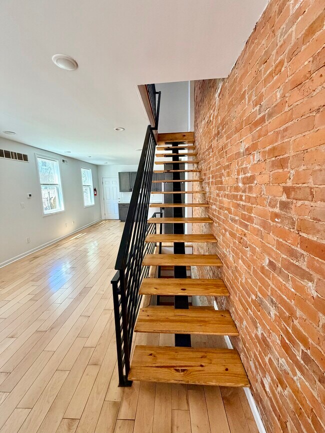 Building Photo - 2802 Agate St