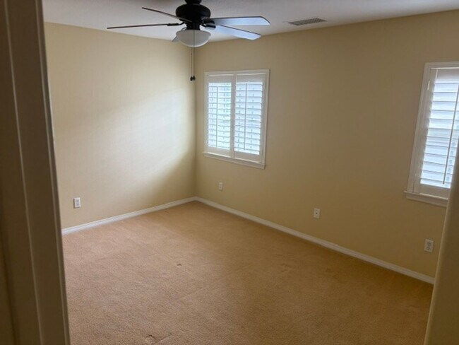 Building Photo - 45486 Olive Ct