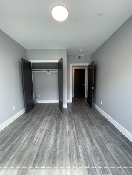 Building Photo - 367 Western Ave
