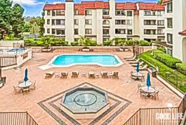 Building Photo - 5895 Friars Rd