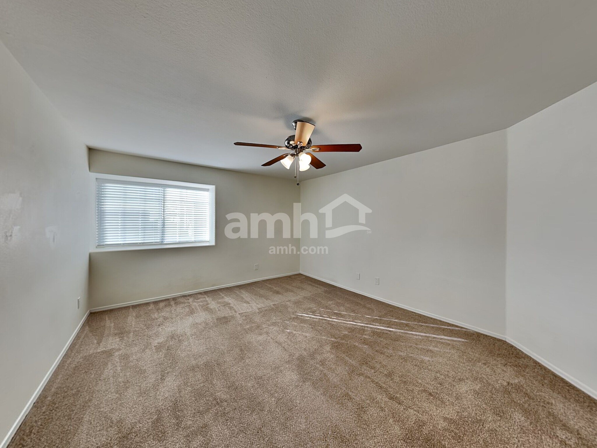 Building Photo - 4229 N Ranier