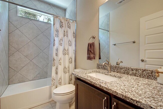 Building Photo - 12205 Cottage Promenade Ct