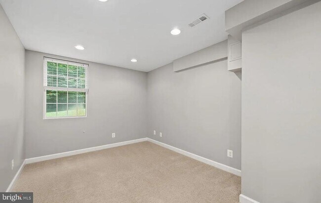 Building Photo - 16379 Covey Cir