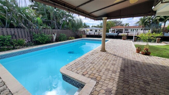 Building Photo - 13000 Coronado Ln