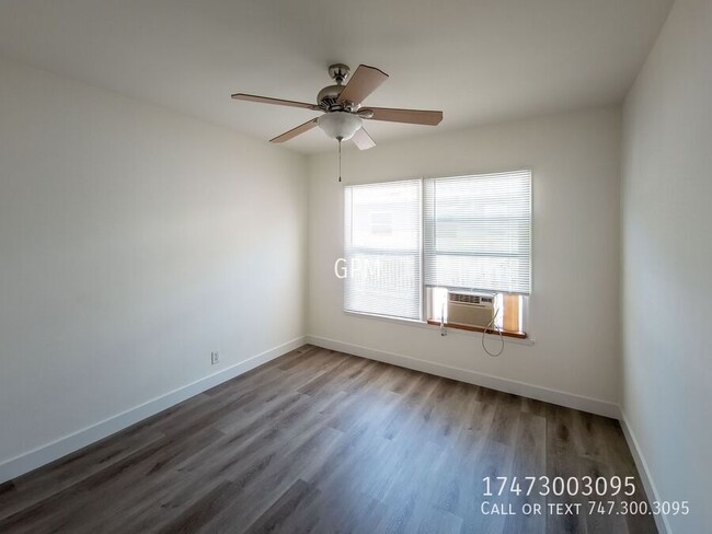 Building Photo - Modern 1BR in Prime Burbank + Garage