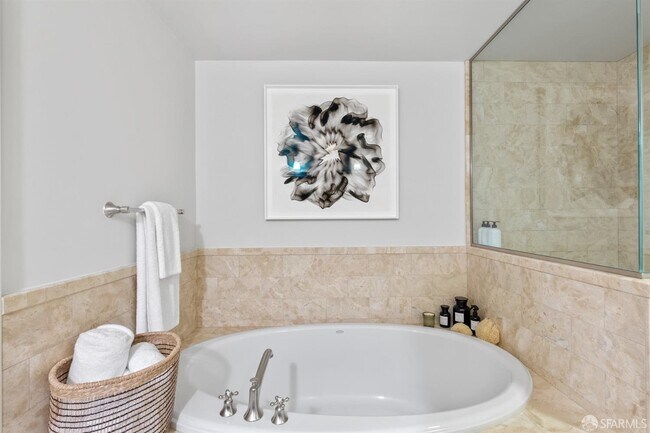 Building Photo - 765 Market St