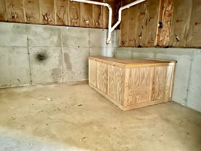 Building Photo - Dallas Rental-Ready for Immediate Occupancy!!