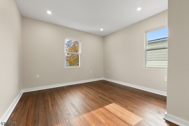 Building Photo - 218 Ampere Pkwy