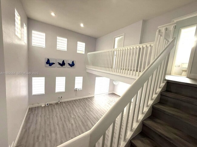 Building Photo - 9352 SW 155th Ave