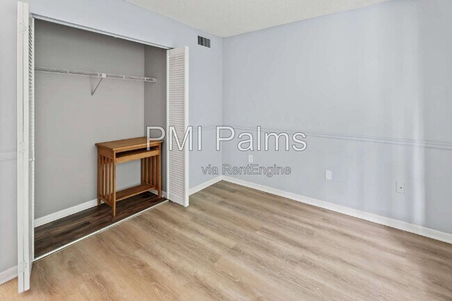 Building Photo - 1236 Pine Ridge Cir W