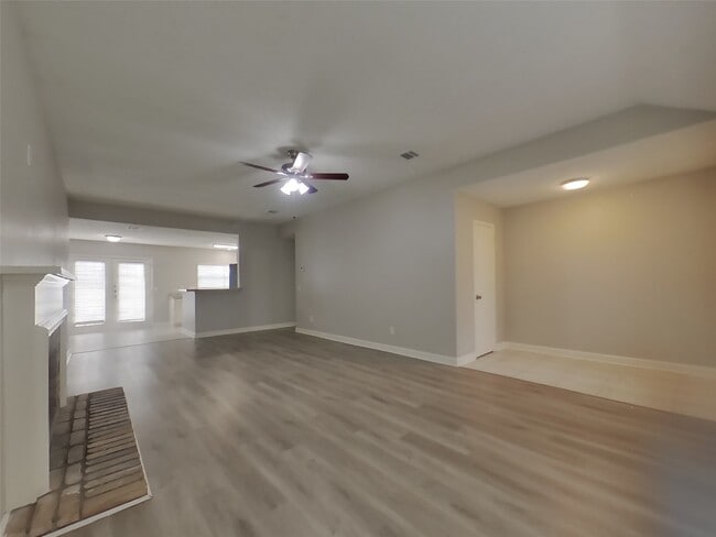 Building Photo - 2622 Townhall Ln