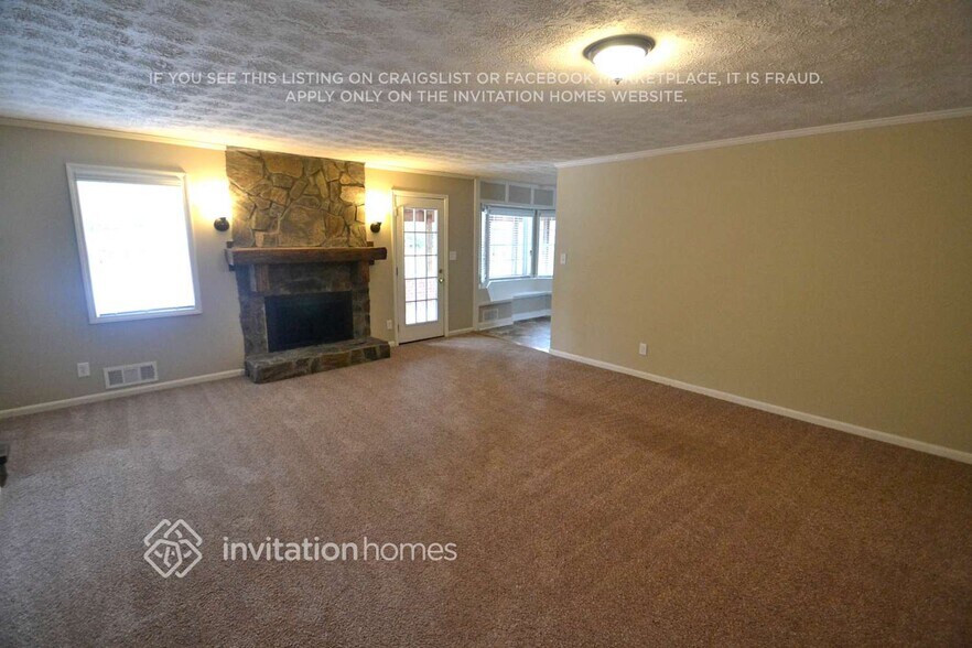 Building Photo - 3921 Crestmoor Ct NW
