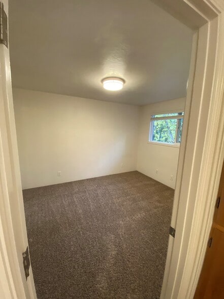 Building Photo - 1248 Piper Ln