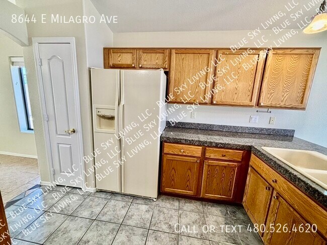 Building Photo - 8644 E Milagro Ave