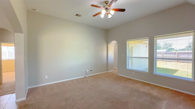 Building Photo - 4106 Mossy Pl Ln