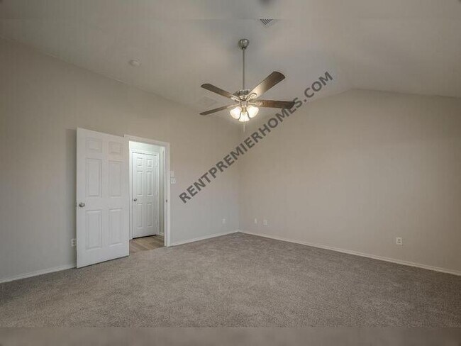 Building Photo - 9035 Melody Park Ln